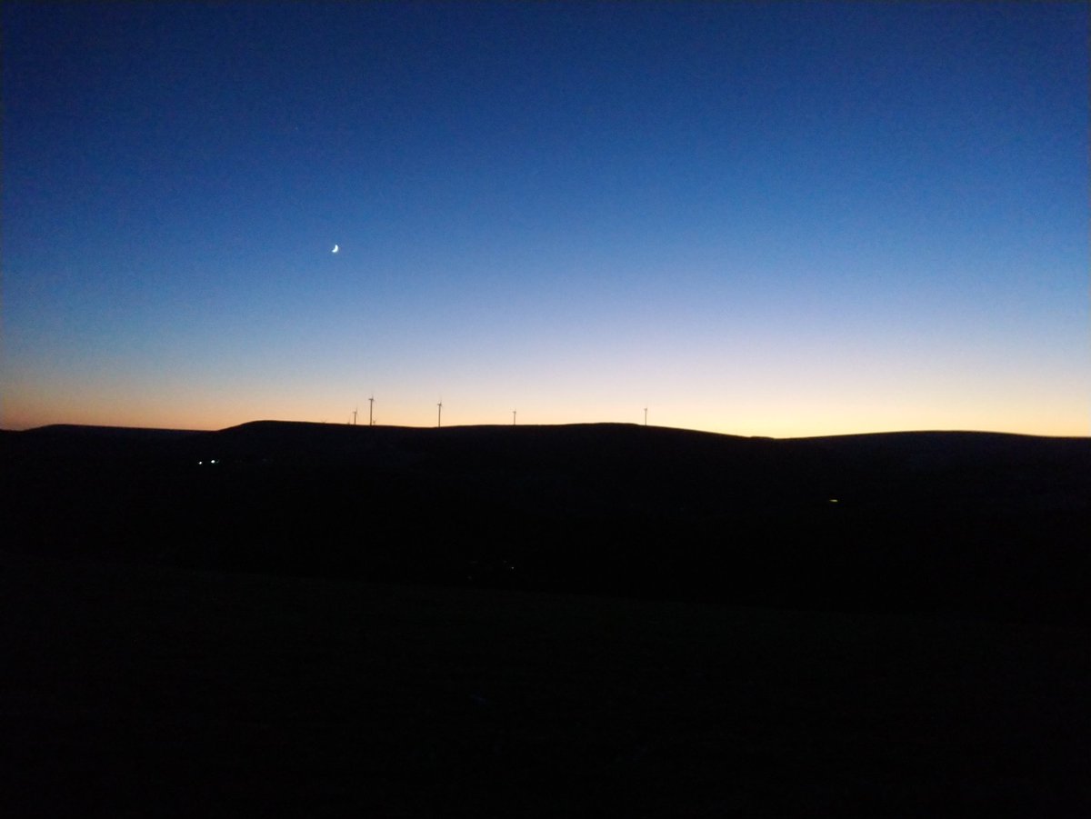 MartinWoffindin's tweet photo. #lastlightoftheday https://t.co/HD8USl4CJM