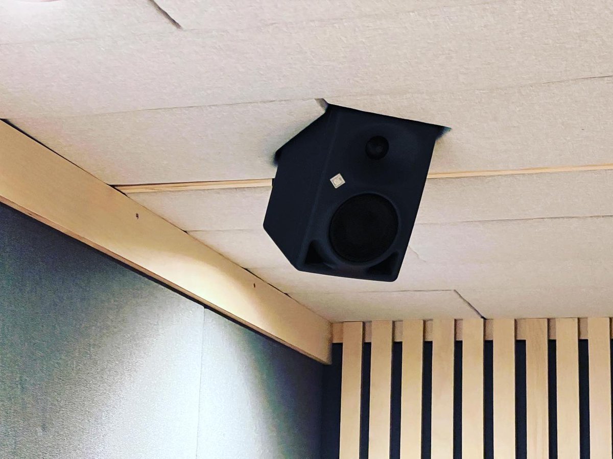 rossmillership's tweet photo. UPDATE!! The fabric panels around the front ceiling speakers are done and looking pretty! 
#BigAtmosStudioBuild https://t.co/kfEFHD3kC4