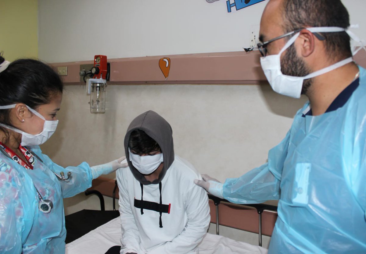 hospital_castro's tweet photo. Hospital Base de #Castro provincia de  #Chiloé  necesita contratar para su equipo médico a los siguientes profesionales;
-Neonatólogo
-Pediatra 
-Médico Internista 
Enviar antecedentes al correo subdirectormedico@hospitalcastro.gob.cl https://t.co/xVwJ4Joga9