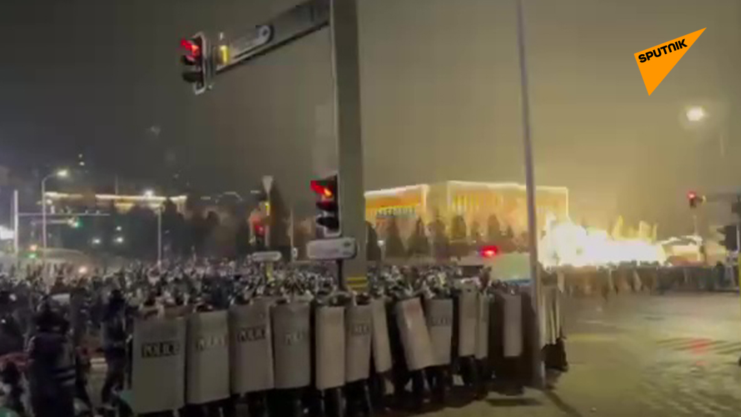sputnik_afrique's tweet photo. 🔴 Intérieur: 8 morts et 317 blessés parmi les membres de la police et de la garde nationale 
https://t.co/By6rT0L83Z 

#Kazakhstan https://t.co/03iSDYPymm