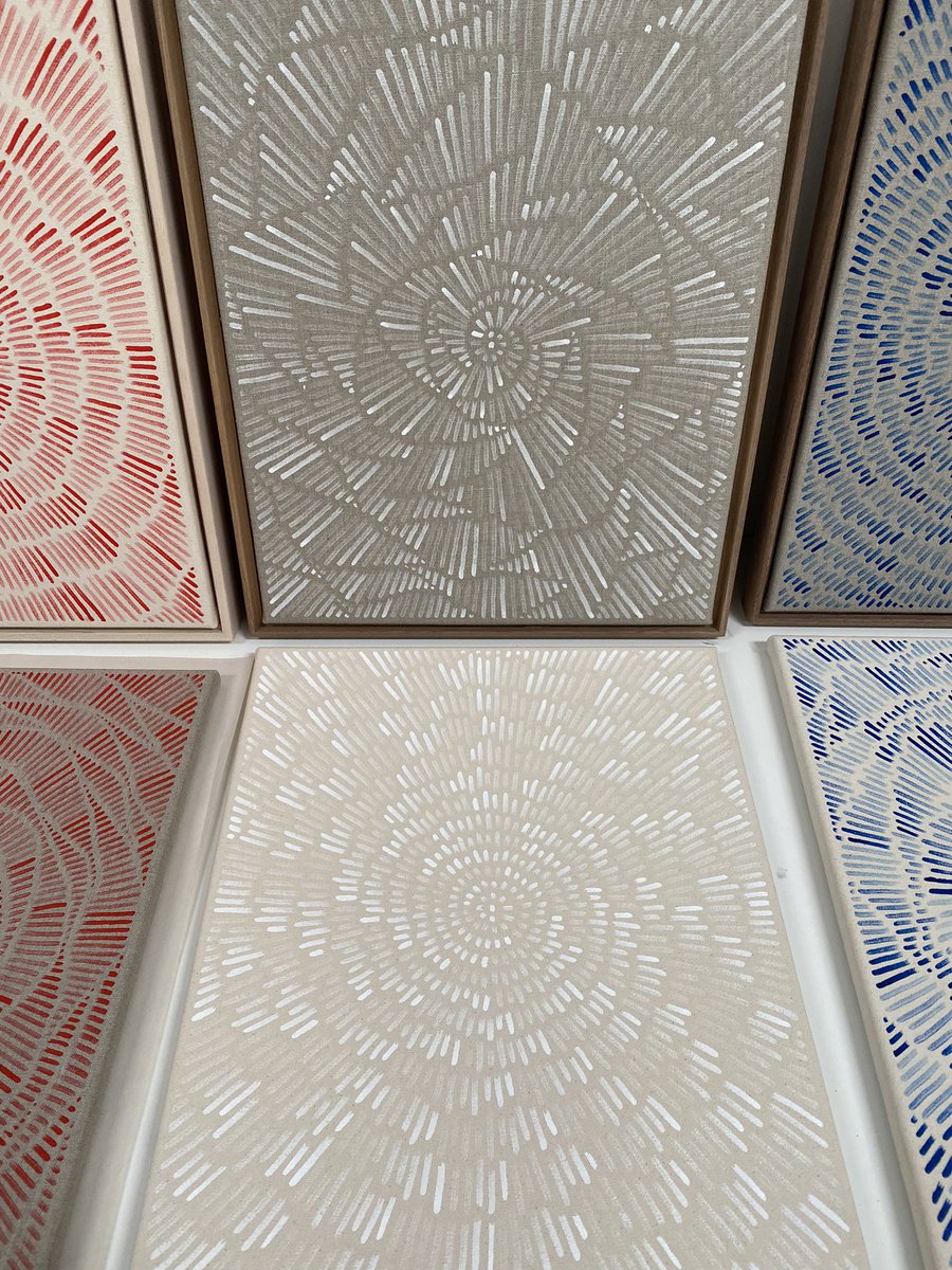 allisonkunath's tweet photo. Experimenting with the difference between raw linen and canvas https://t.co/kcamnTUIkm