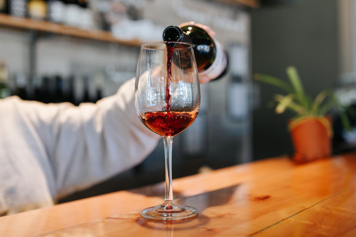 Pour it up, pour it up! It's time to wine down 🍷