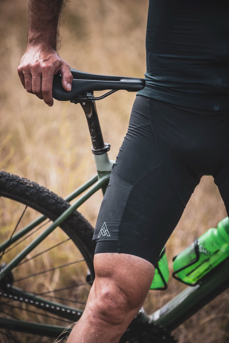 Go your own way. Tried and tested from ultra distance races to bike packing adventures, our MK3 and WK3 Cargo Bib Shorts are built to take you further in total comfort with easy access thigh and back pockets.
⁠⁠
Shop now: bit.ly/34jdt0F
⁠
#7mesh #anytwowheels⁠
⁠