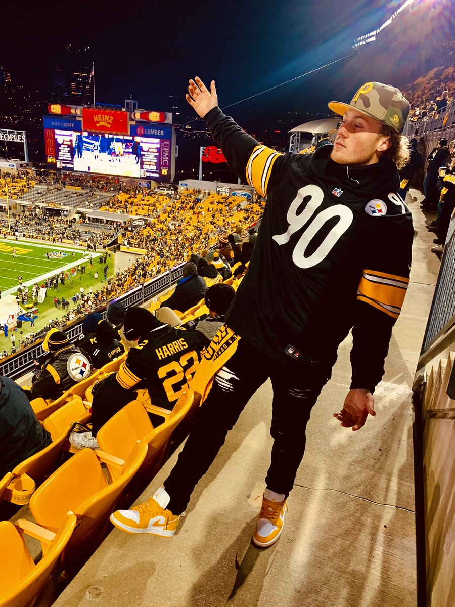 Jake Henry tweet media