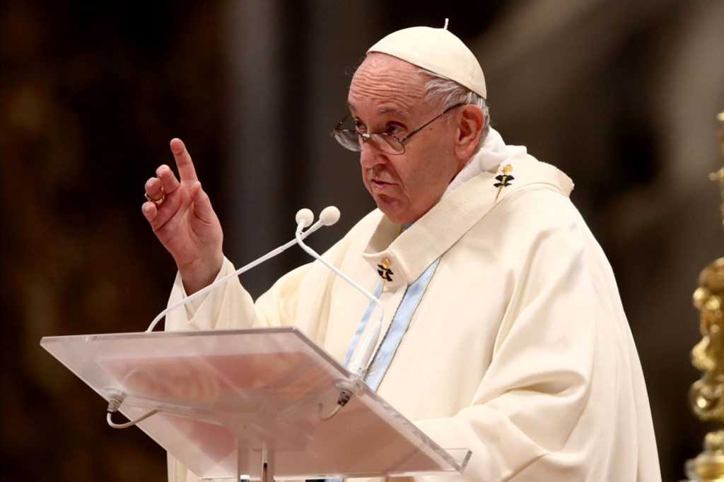 nypost's tweet photo. Pope Francis slams 'selfish' couples who have pets instead of kids https://t.co/pDhWZ7OKqn https://t.co/Kw6tDatmV0