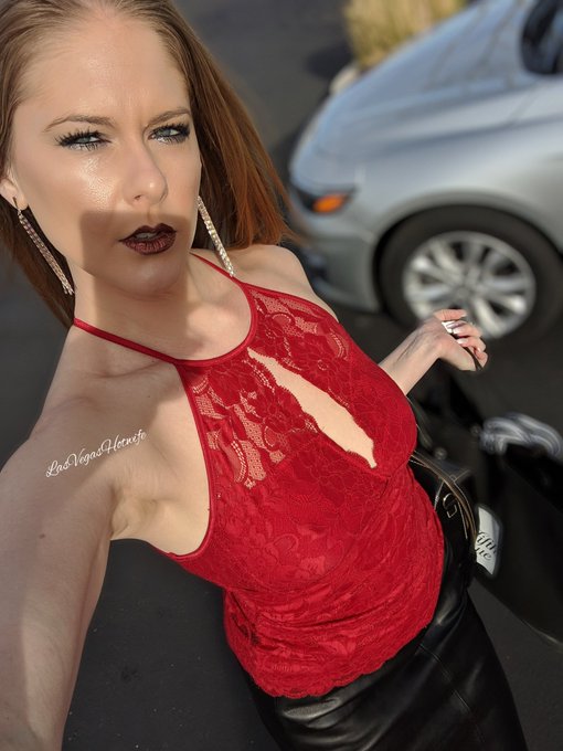 TW Pornstars Las Vegas Hotwife. Pictures and videos from Twitter.
