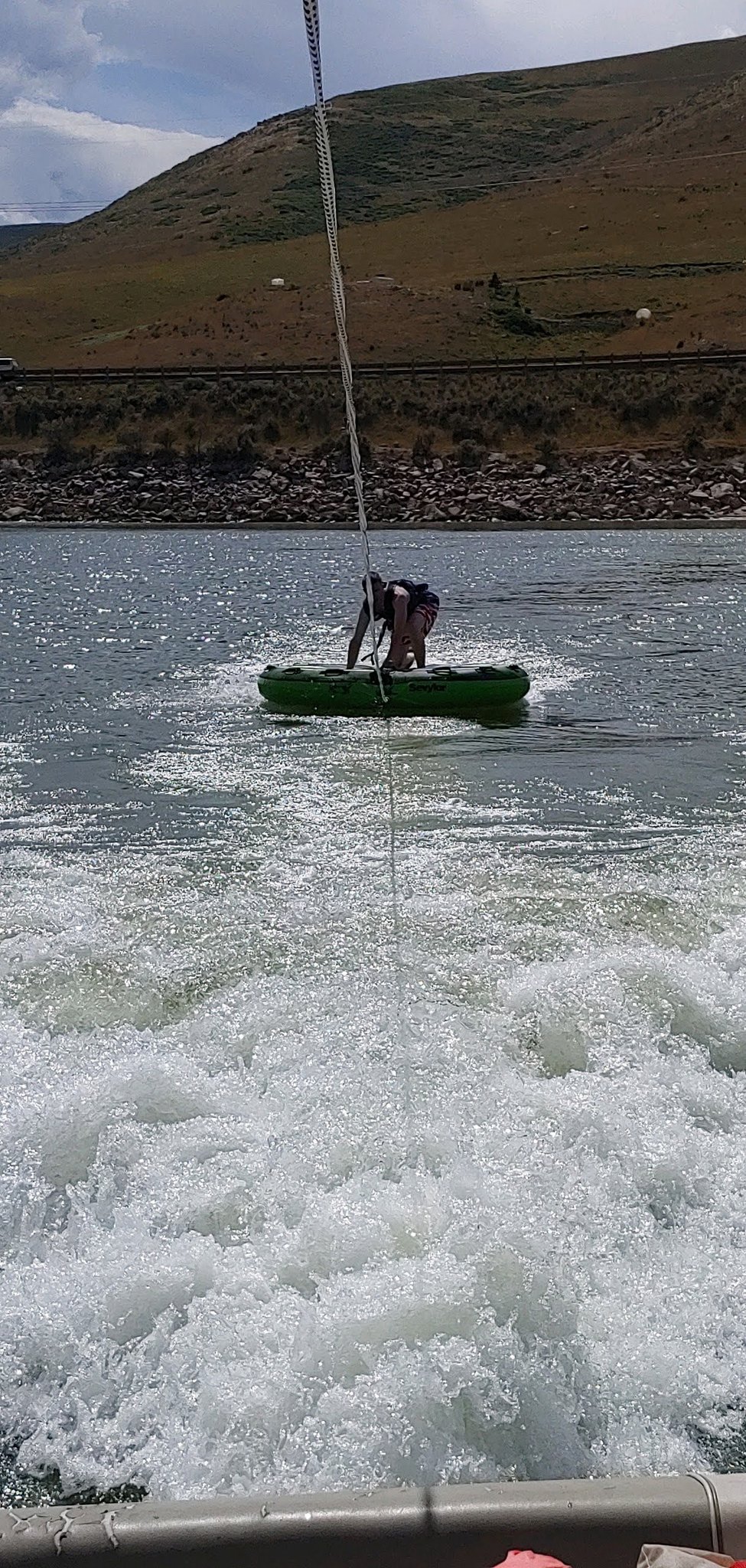 1 pic. Had a blast boating an getting to experiencing tubing for the first time . Such an amazing adventure https://t.co/eaN41lly2E