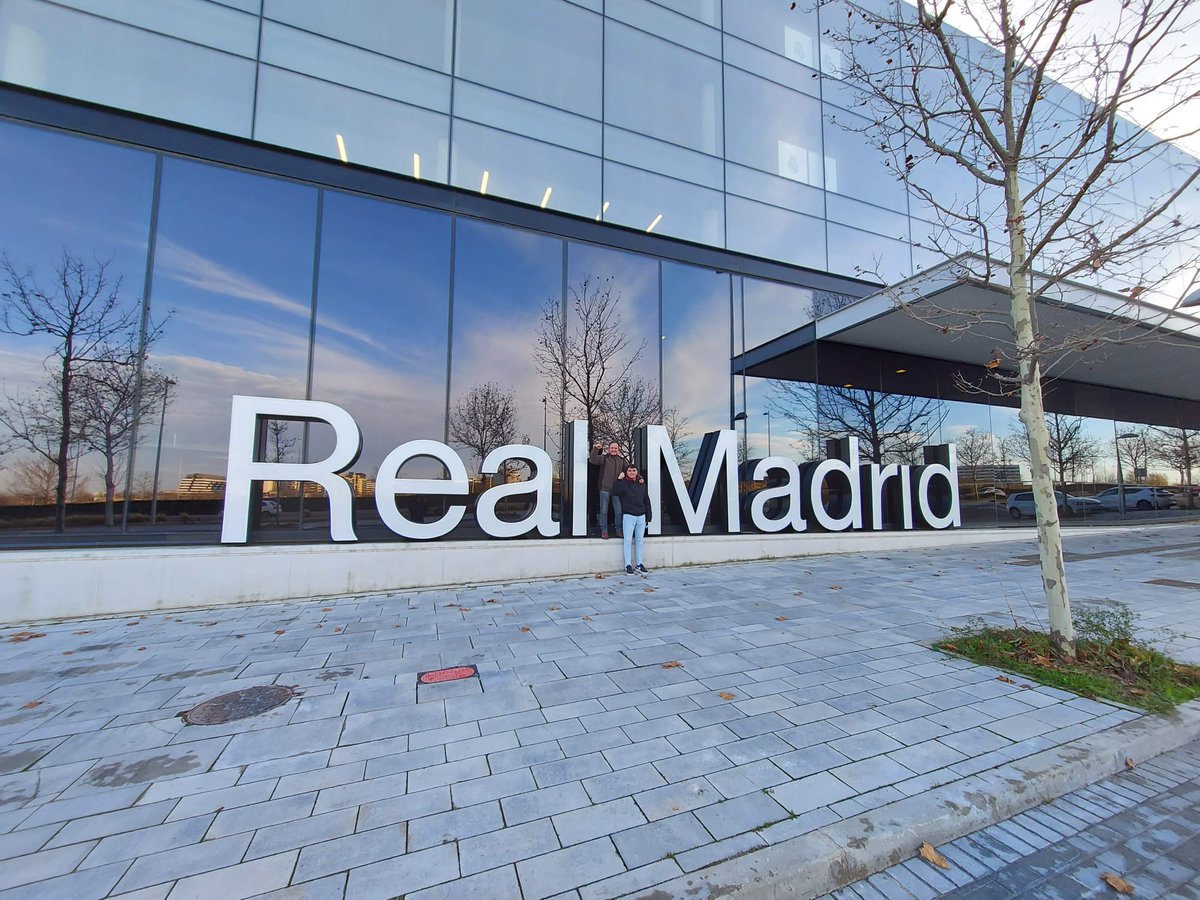 jacazasoria's tweet photo. De vista por Valdebebas. Hala Madrid! https://t.co/uFK5UbPvgb