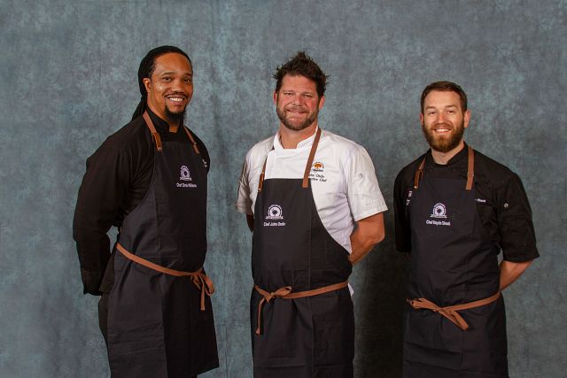 Discover_SC's tweet photo. From the mountains to the midlands to the coast, there’s a lot of flavor to discover in South Carolina. Meet the 2022 SC Chef Ambassadors who will be representing the Palmetto State in showcasing our incredible culinary scene throughout the coming year. https://t.co/GatwWpR2ya https://t.co/kk5HyQTtHW