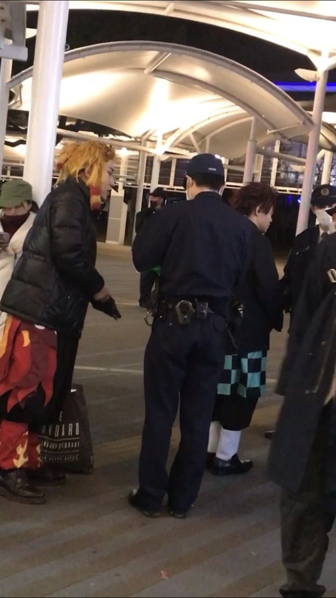 コミケ1日目に現れた反ワクの「煉獄さん」
↓
警察に捕まり「投獄さん」にクラスチェンジ
↓
コミケ2日目も現れ「脱獄さん」に再クラスチェンジ

よもやよもやだ 柱として不甲斐なし！！穴があったら入りたい！！
by 煉獄

※事実・詳細はわからないのでネタとして見てください