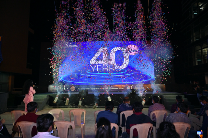 PDMGUY's tweet photo. Have you heard? This month, @Dassault3DS celebrated its #40year anniversary with #theGreatShow at the @Zenith_Paris 🕯️ For all of us worldwide, several livestreamed sessions were held. So proud to feel connected for this unforgettable event! 🤩 #WeAre3DS https://t.co/qqpiKFyQvC