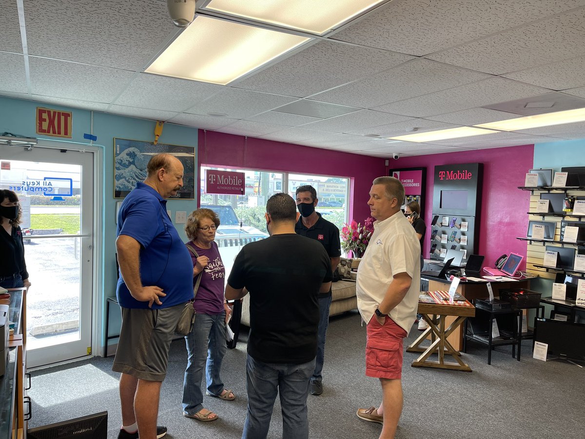 Excited to celebrate our new Marathon Authorized Retail location - All Keys Computer welcome to the Florida SMRA family!