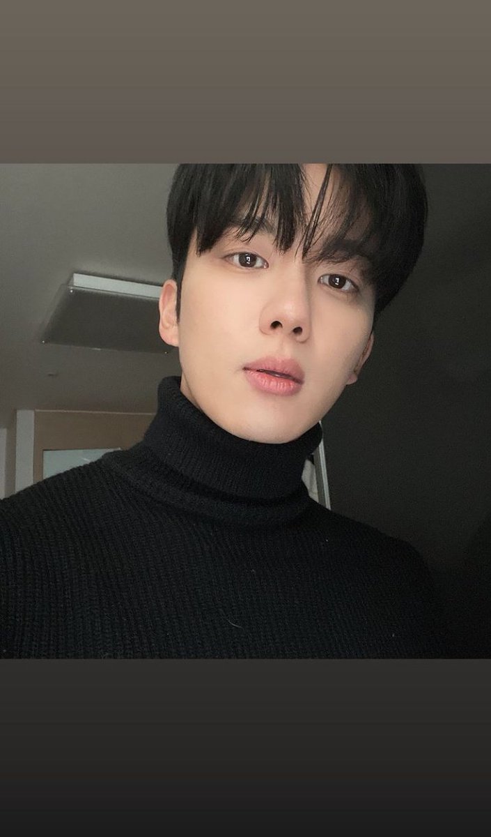 BapHourly's tweet photo. what a man 🥰 https://t.co/DSTnacPJuA