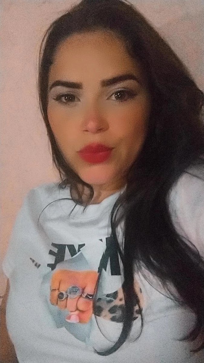 FranDeAndrade25's tweet photo. Sempre reserve um tempo para celebrar a LINDA MULHER que você se tornou. https://t.co/yOYkPizg24