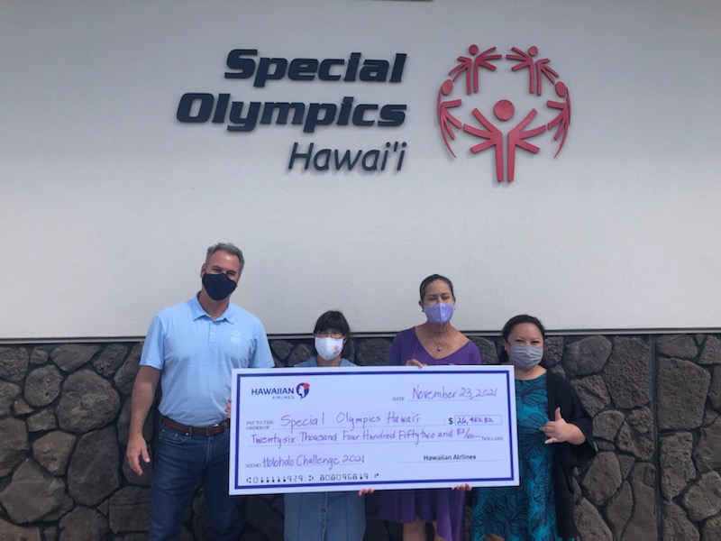 SOHawaii's tweet photo. Last month we featured @HawaiianAir for continuing to take their support for our local athletes to new heights! They recently made a generous donation of $26,452.82 raised through their #HoloholoChallenge. #SpecialOlympicsHawaii #mahalo #sponsorfeature #HawaiianAirlines https://t.co/d56DzPeLUJ