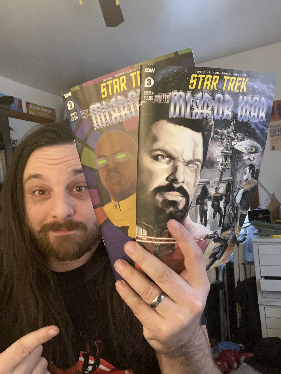 Gavin Smith - C2E2 V11 tweet media