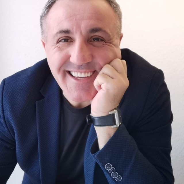 ATGB2002's tweet photo. https://t.co/F0iMMB0RUA
ATGB Berlin’de görev değişimi: Sadık Karsl�� eyaletin yeni temsilcisi https://t.co/58SNzVWmhg