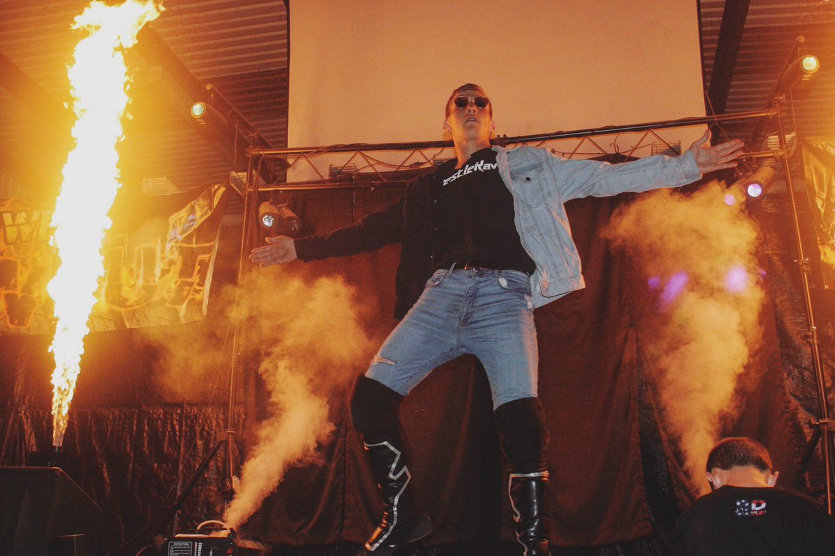WrestleRaveHTX's tweet photo. #JustinTyler returns to WrestleRave come Feb. 12 at #BoundByLove.
JT hopes to get back to winning ways after losing twice in the 5-Alarm Scramble and Rache Chanel in November!
Sponsorships remain available!
🎟️https://t.co/3L4Pl39k7C https://t.co/k5zSF2lAbf