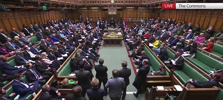 ben3003's tweet image. Come on MPs, get your act together. You are telling everyone to work from home but think you are better than everyone else! #PMQs #notrust