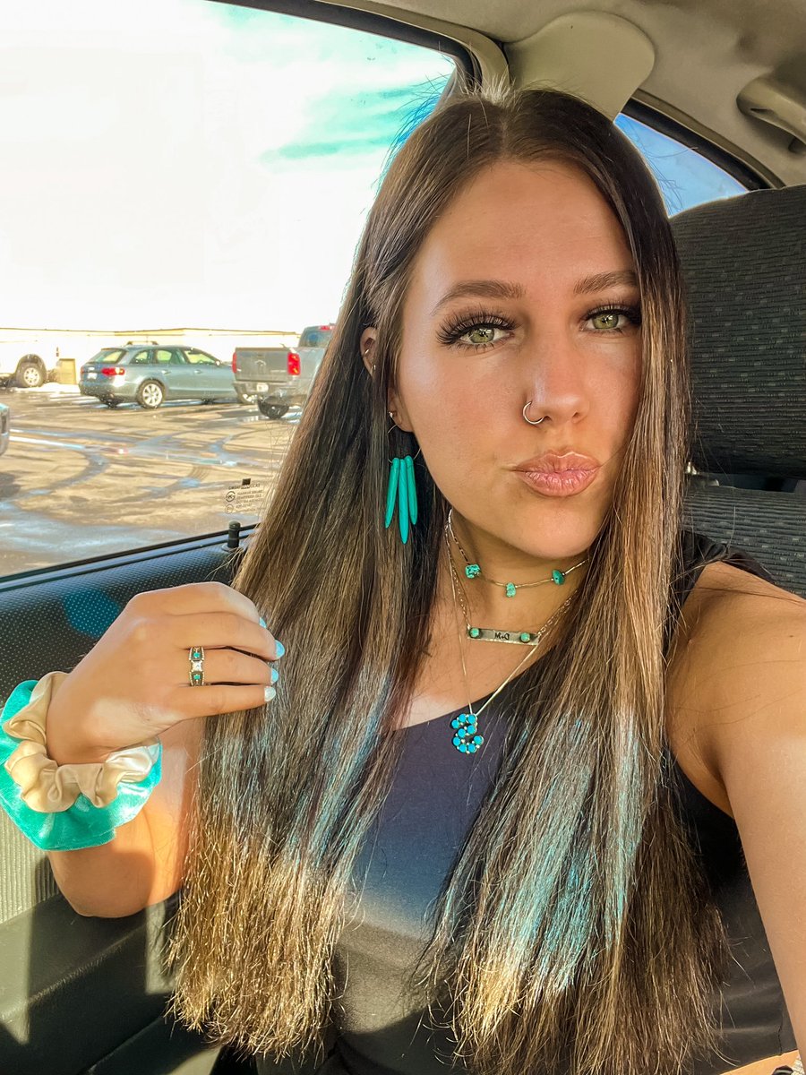 CondieMae's tweet photo. 21🥂 https://t.co/PTMMGLvwCh