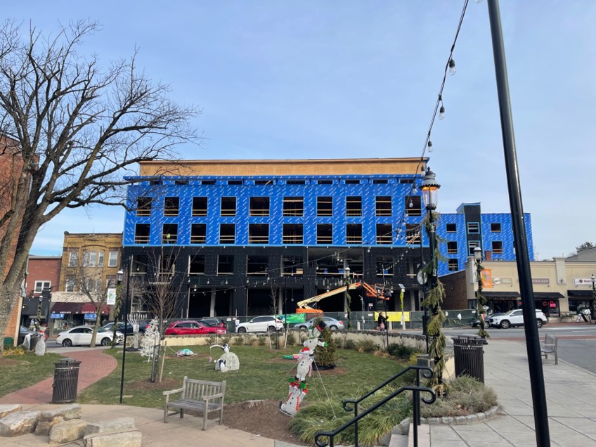 Topology_is's tweet photo. Last week we shared an article about #construction progress on the #VoseAndTaylor development in @southorangenj, which came to be as a result of a #redevelopmentplan that Topology wrote for the Village. 🏗

#SouthOrange #SouthOrangeNJ #SouthOrangeVillage https://t.co/SaRsc7Zgzf