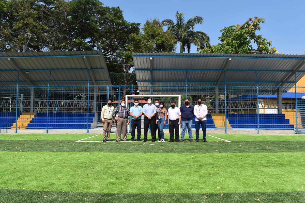 PacoRector's tweet photo. Por muchos años, las instalaciones del SUTUG no habían sido beneficiadas de una readecuación, pero hoy eso es una realidad.
Hoy verificamos el avance de las obras que beneficiarán a nuestros colaboradores y sus seres queridos.
#PacoRector
#UniversidaddeGuayaquil
#SUTUG https://t.co/EloicfdeAF