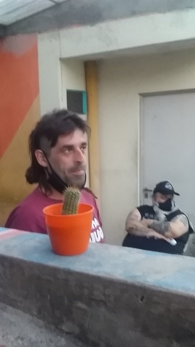 Se vienen los 25 años #25añosgentedebarrio <a href="/FutbolRuso/">Ruso Verea</a> <a href="/rpettinato/">PETTINATO ANDERSON DE FYHN</a> <a href="/laspelotasweb/">Las Pelotas</a> <a href="/Fachicrea/">Fachi Crea</a> <a href="/kchin73/">Oscar Leone</a> <a href="/Rodrigobass79/">Un Asno como yo</a> <a href="/rodrigomanigot/">rodrigo manigot</a> <a href="/jefiuss/">jefiuss</a>