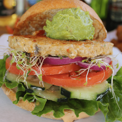 FunburgerGrill's tweet photo. Putting the important things into focus like good food! 😋
.
𝐃𝐨𝐨𝐫𝐃𝐚𝐬𝐡, 𝐆𝐫𝐮𝐛𝐡𝐮𝐛, 𝐔𝐛𝐞𝐫𝐄𝐚𝐭𝐬, 𝐏𝐨𝐬𝐭𝐦𝐚𝐭𝐞𝐬 
🍔 https://t.co/XYncuVAZ5v | (805) 527-2515 🔥

#FunBurger #Burger #SimiValley #CA #CaliDelivers https://t.co/dzsGM6Cb7E