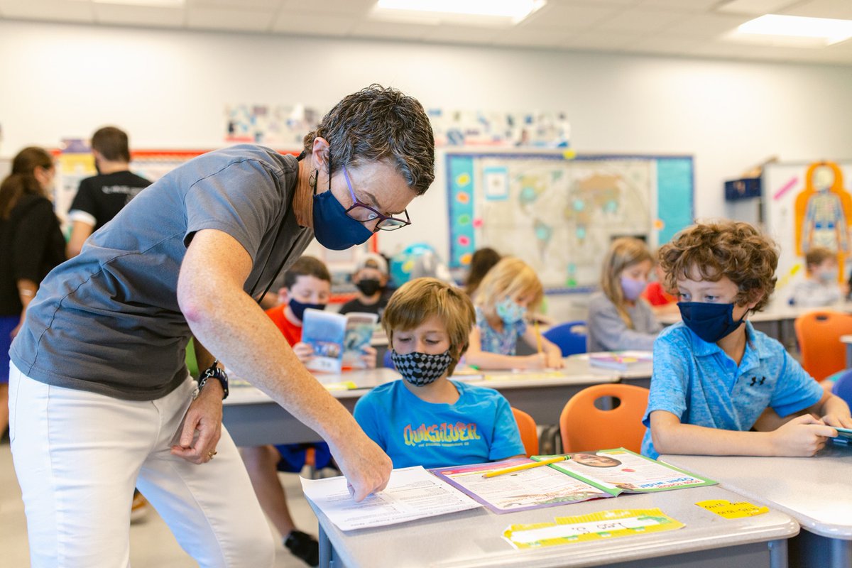 NCCAT Beginning Teacher of the Year Finalists have been named and our very own Ms. Norfleet at <a href="/WBeachSchool/">WBeachSchool</a> has made the list! #nhcschat dpi.nc.gov/news/press-rel…