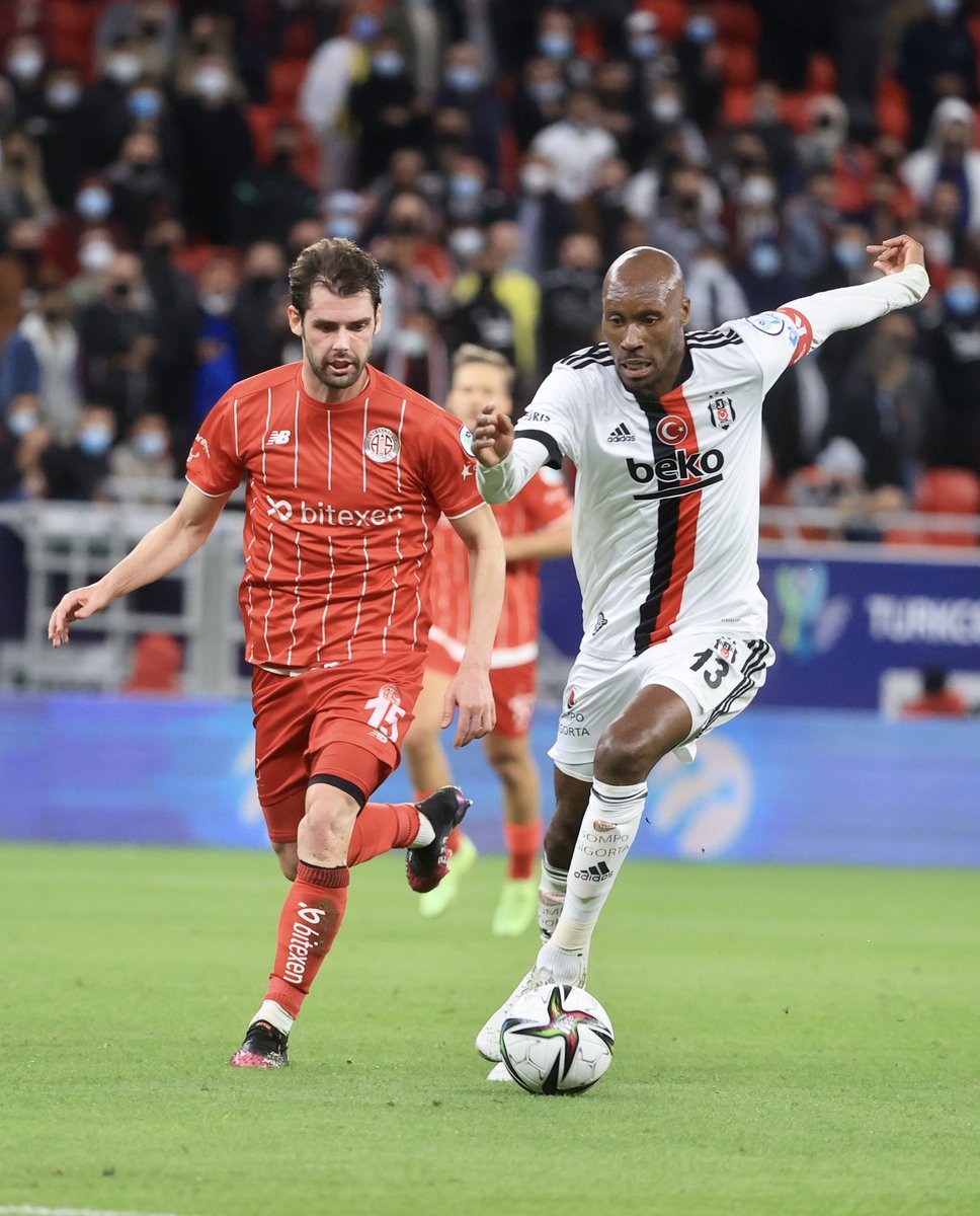 ajansspor's tweet photo. 🦅 Atiba Hutchinson, Süper Kupa’nın en iyi oyuncusu seçildi. https://t.co/VRRszLCC60