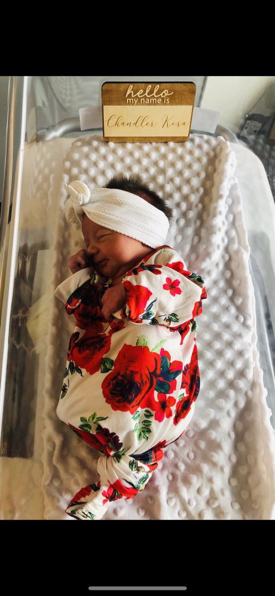 Introducing 🎀Chandler Kora Voss🎀 Chandler’s middle name is in honor of my mom and dad, Kevin and Lora. 

We are so thankful for a smooth delivery and healthy baby girl.