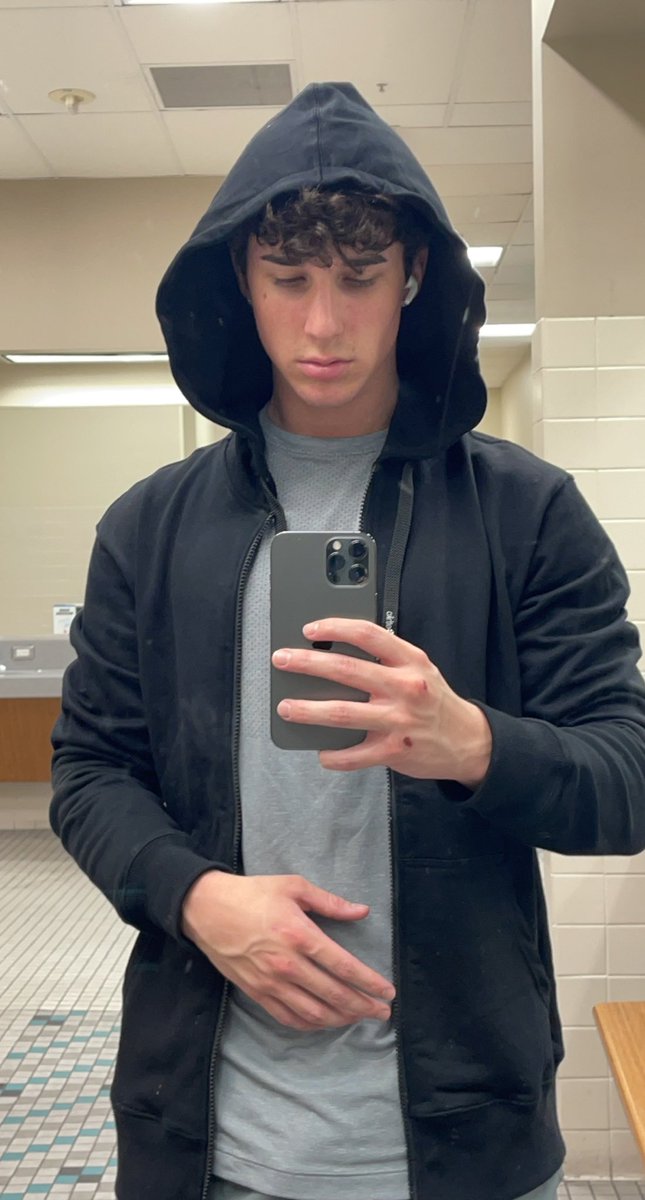 Hunter Rowland tweet media