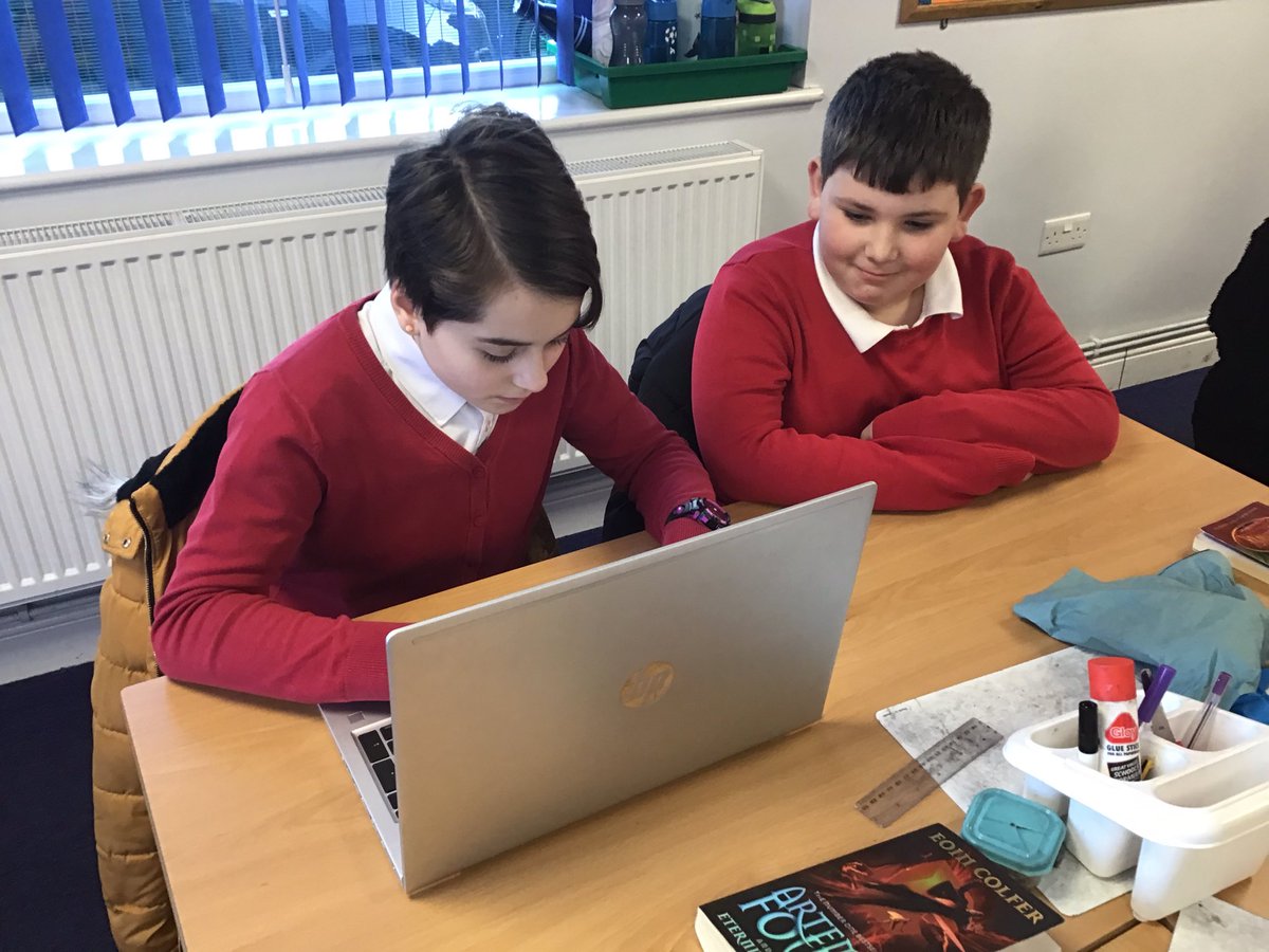 K9_is_my_puppy's tweet photo. This afternoon Superb Six (@MD_Class6 ) have been using and combining software by beginning to create a multimedia presentation on Mount Vesuvius 🌋 in PowerPoint.
Some super computing skills on show.
#MDComputing https://t.co/01NJTiJ8jH