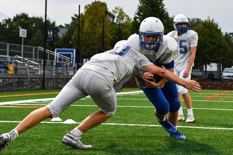katfominykh's tweet photo. Anne Arundel's best and brightest took football to new heights this season. See who the @AACapitalSports selected to the Football All-County First and Second Team: https://t.co/y2n42kNjdJ https://t.co/7WPhIQWWYn