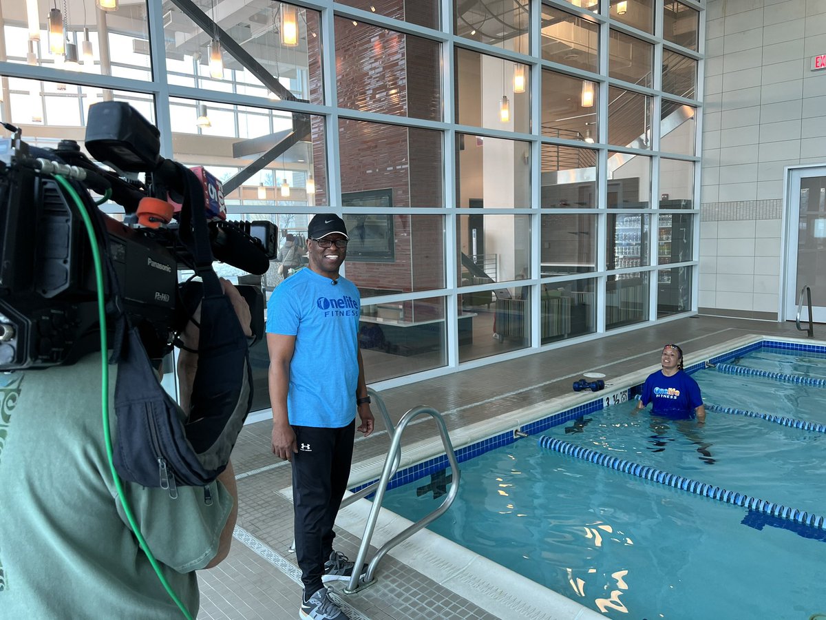Neither rain nor sleet nor snow can stop the Live Wire team! Out bright and early today at <a href="/OnelifeFitness/">Onelife Fitness</a> with the team from <a href="/fox5dc/">FOX 5 DC</a> talking about the awesome water workout offerings at Onelife and <a href="/sportandhealth/">Sport&Health</a> and how to get a jump start on your New Year’s Resolutions.