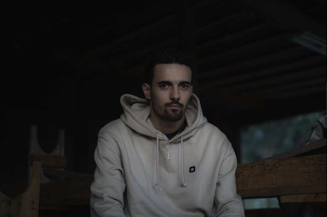 joaopereira291's tweet photo. 🦦 https://t.co/EtDfOwJuhY
