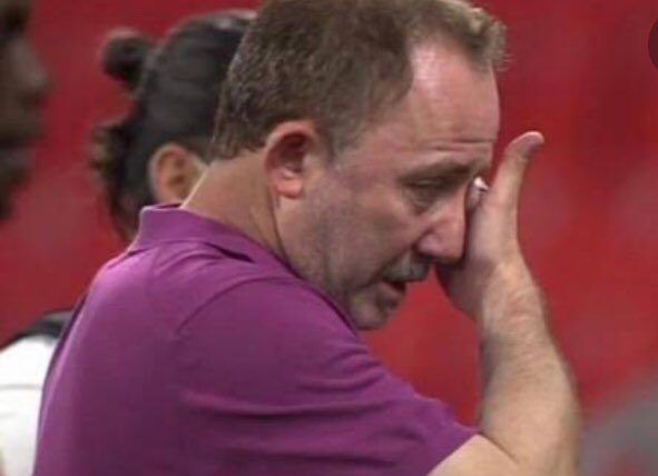 Seni unutmadık hocam başarının mimarı 🦅🦅🦅🏆🏆🏆

Ali Rıza Sergen Yalçın 
#ŞampiyonBeşiktaş