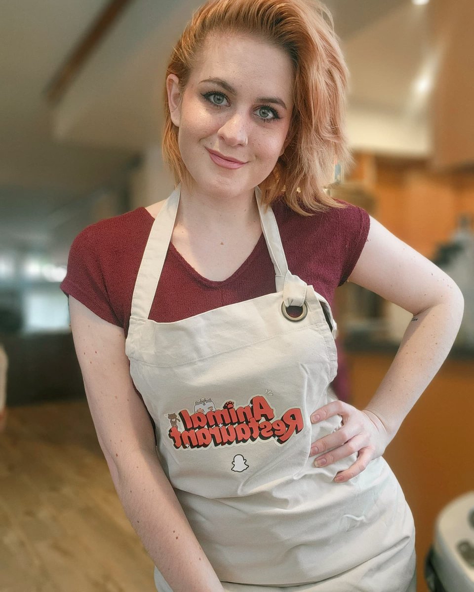 negaoryx's tweet photo. @Snapchat x Animal Restaurant making my life complete with the cutest kitchen gear ever!! Check it out on #SnapGames if you haven't already 💕 In the meantime, I've gotta get back to my restaurant - Chef Gumi needs me! #ad https://t.co/8RLO7hCQZr  [https://t.co/KcPFL1mRoo] https://t.co/qkS7FjrGio