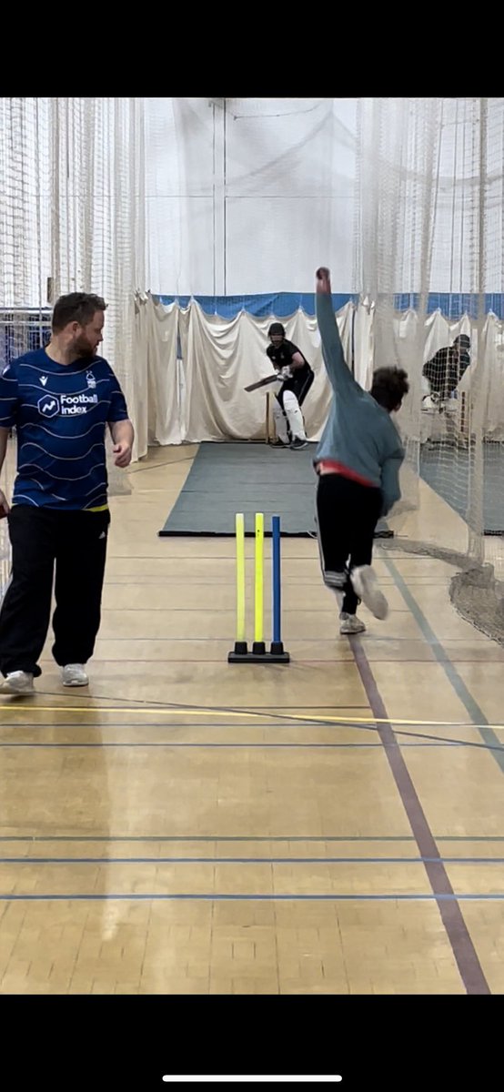 LongEatonCC's tweet photo. Great turnout for the first net session of 2022!
Fantastic to see the ladies hardball team training alongside the mens teams for the first time.
#rascals #rascalettes https://t.co/hiLENP6zh8