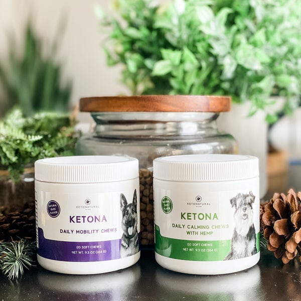 ketonatural's tweet photo. Our supplements are flying off the (digital) shelves in the New Year! 🙌🏻 Available in Calming or Mobility, these duck flavored daily soft chews are a perfect addition to that special corner in your kitchen where you stock all the dog goodies. https://t.co/vMStGhwRCj