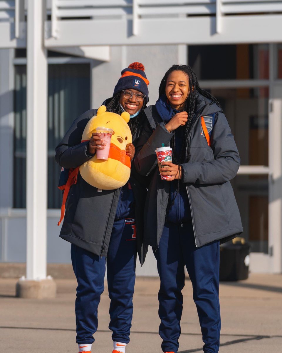 IlliniWBB's tweet photo. First @B1Gwbball road trip of ‘22! 

Wheels up for Columbus! ✈️

#Illini https://t.co/NbDicj25CH