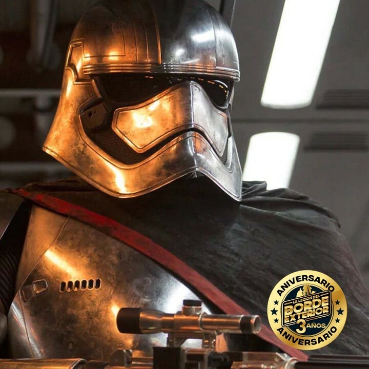 avanzadaferrix's tweet photo. La autora Delilah Dawson, quien escribió la novela de Capitán Phasma, quiere continuar su historia. El primer libro contó la historia de origen sobre Phasma. Este próximo libro seguirá al personaje después de los eventos de #TheLastJedi y su batalla con Finn.
#captianphasma… https://t.co/NKV6baMyKn