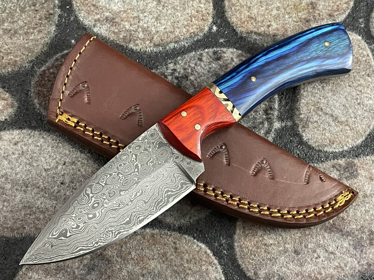 KnivesOutCanada's tweet photo. https://t.co/4dbzhnCRg1

KOC 7034 Handmade Damascus Steel Skinning Bushcraft Knife

#knife #knivesout #knivesoutcanada #damascusknife #damascussteel #huntingseason #fishing #camping #tools #edc #edcgear #HuntingtonBeach #handmade #HandmadeHour https://t.co/ZbKyLdGCW4