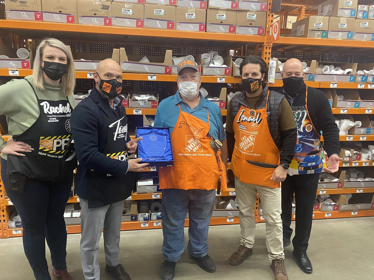 Rachel Javorski (@javorski_rachel) on Twitter photo Recognizing Glenn today for his service to the community and taking care of people! Glenn thank you for always leading with our values! <a href="/IsmaelPerezJrHD/">Ismael Perez</a> <a href="/White2Dawn/">Dawn White</a> @LemmaTony <a href="/LilyGSV/">Lydia Garcia</a> <a href="/D65Hutch/">Gary Hutchinson</a> Recognizing Glenn today for his service to the community and taking care of people! Glenn thank you for always leading with our values! <a href="/IsmaelPerezJrHD/">Ismael Perez</a> <a href="/White2Dawn/">Dawn White</a> @LemmaTony <a href="/LilyGSV/">Lydia Garcia</a> <a href="/D65Hutch/">Gary Hutchinson</a>