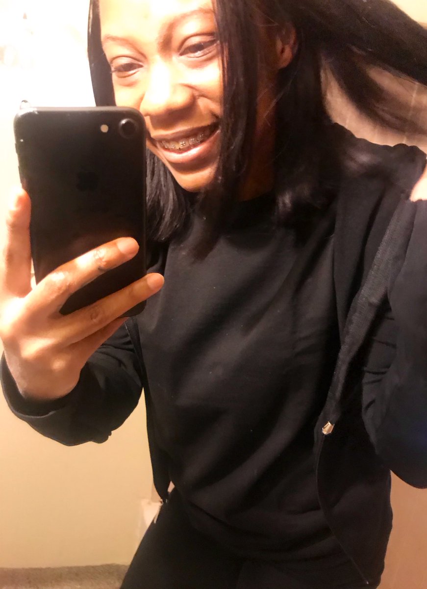 LaShawn_____'s tweet photo. https://t.co/Ze2Wm1oha6