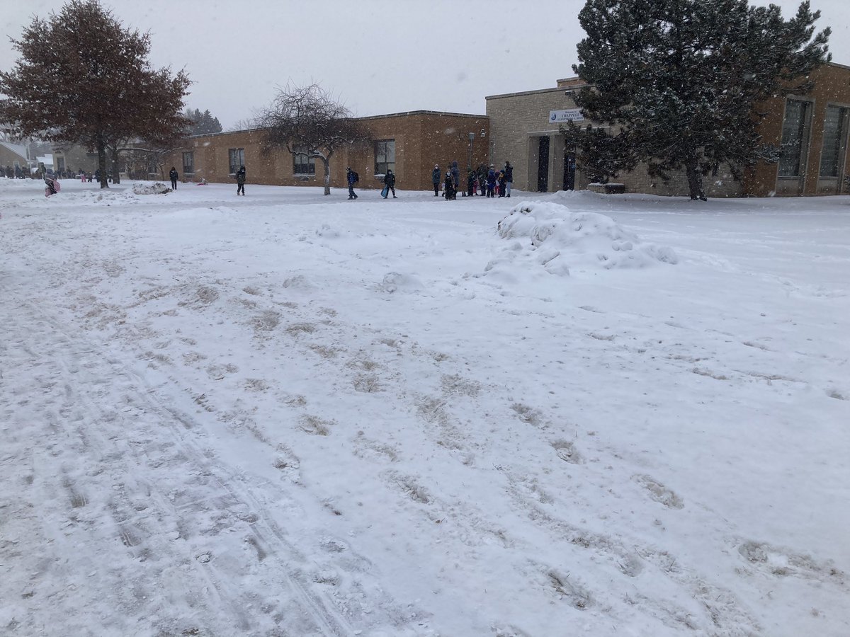 Chappell Elem. in Green Bay going virtual due to staff shortage.

Grandma picking up at school: “It is what it is.”  

But a mom says the move affects her doctor appointments, as she deals with stroke / diabetes.