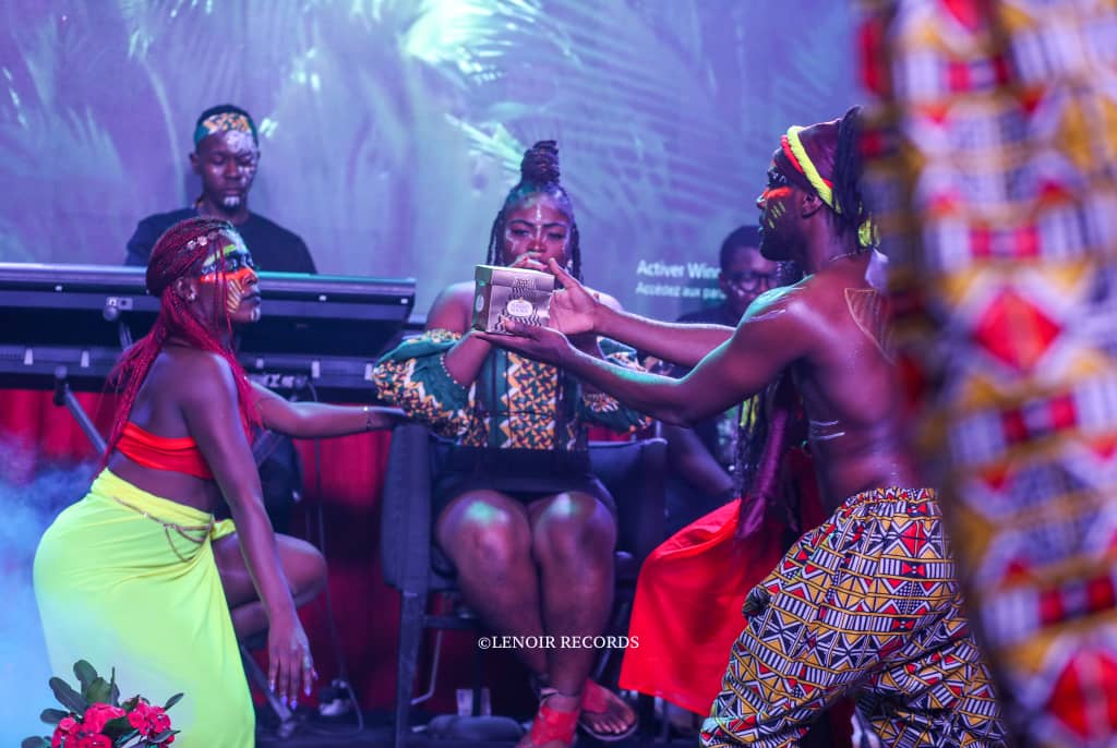 santanartcm's tweet photo. #afrostyle #SHOWCASE #santanachoregrapher #massack #Dancer #Professor https://t.co/aqAMMixbvq