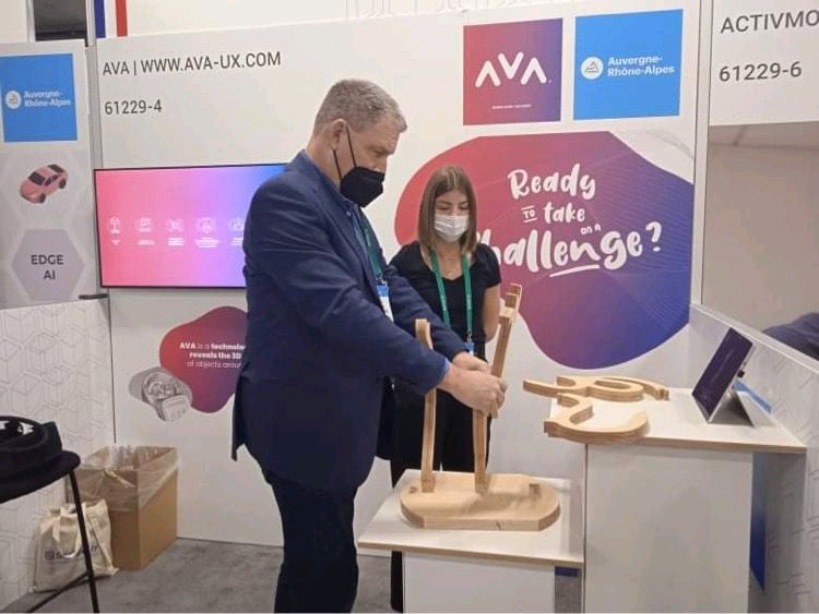 AVA_UX's tweet photo. [ J1 au @CES de Las Vegas ] Here we are ! 🤩 Que quelques heures de salon, et déjà des retours positifs sur notre technologie innovante. #CES2022
Retrouvez- nous au Hall G stand 61229-4. https://t.co/pvT8NLQEZZ