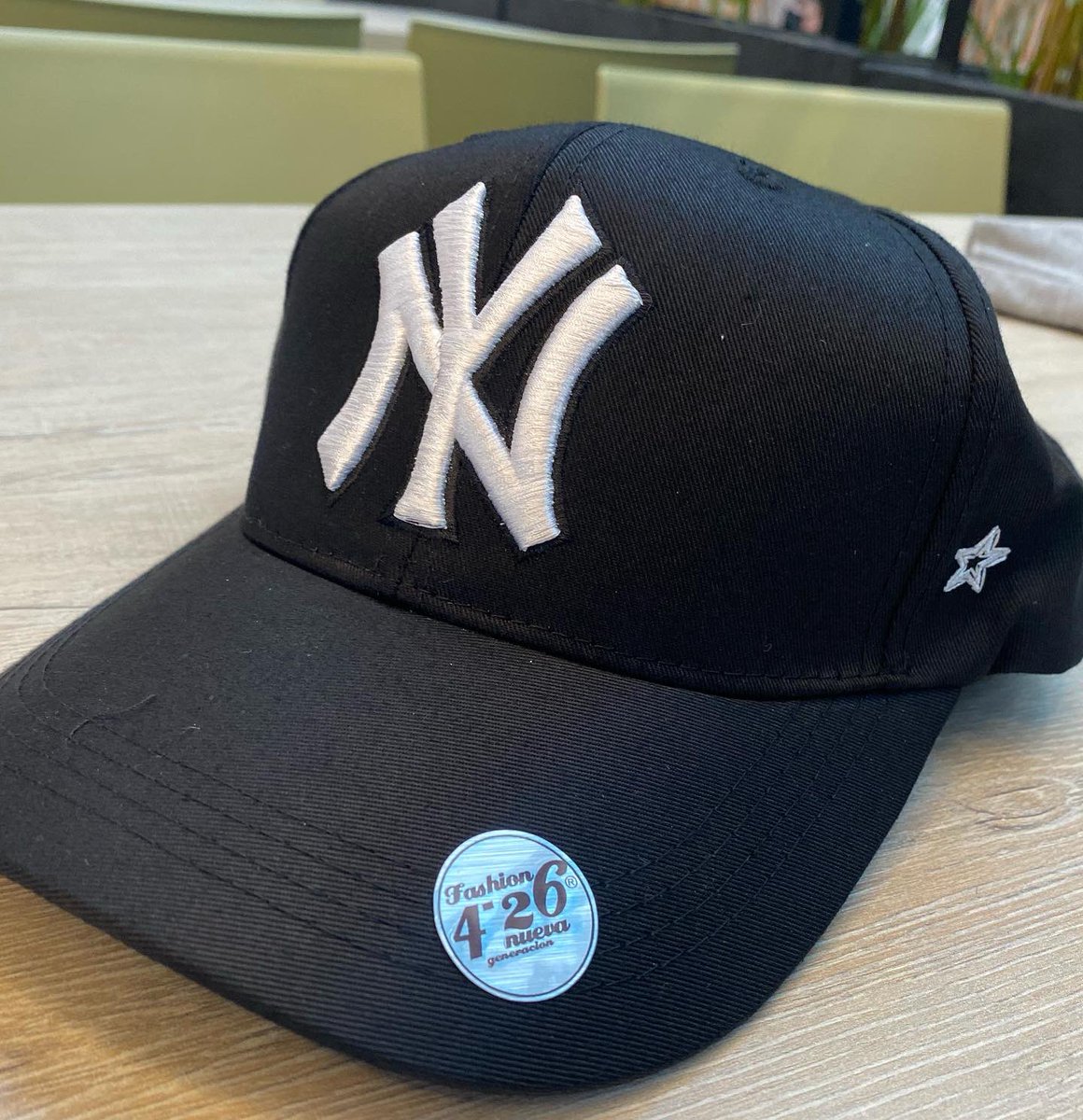 Disponibles ✨ Gorras NYY ⚾️ $35.000 + envío. 😍