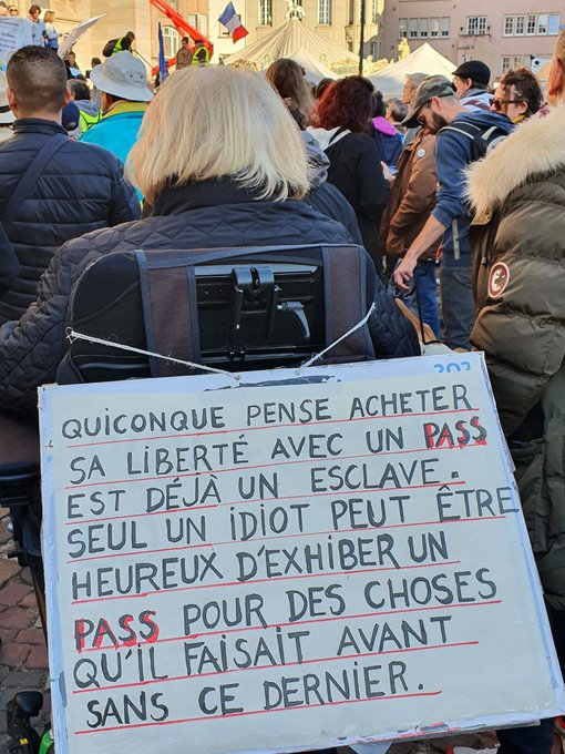 Bzh1946's tweet photo. @Fredy5555555 @annickrippe1 @LCP @MathildePanot @JeanCASTEX Vous souhaitez que #Macron & co emmerdent les #nonvaccs!
Sauf que, petite tête sans cervelle, ceux-ci n'ont rien à foutre de ne plus aller dans les lieux interdits
Et quand de cas de contrôles, les, toujours, #vaccs vont être emmerdés, aussi.....
Donc d'autres mécontents https://t.co/yMRq9Wj38H